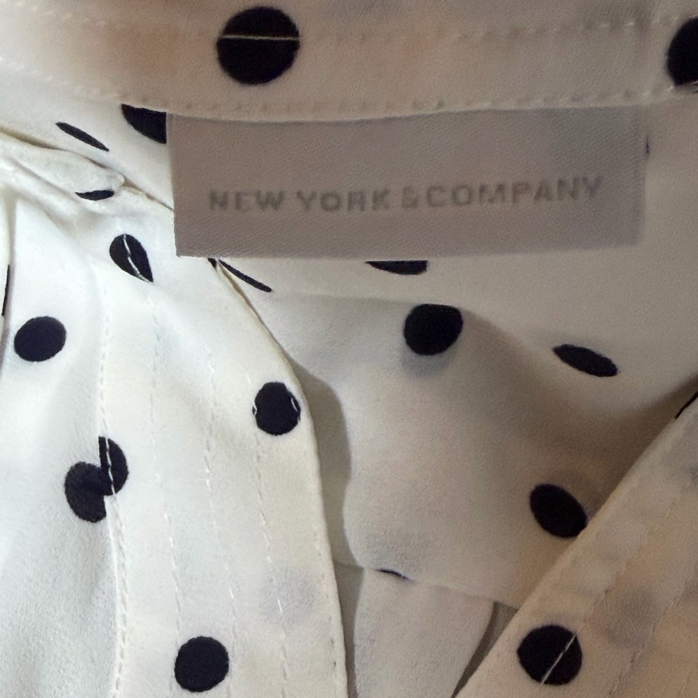 NWT New York & Company Polka Dot Sleeveless Women's Top XS - Picture 6 of 10